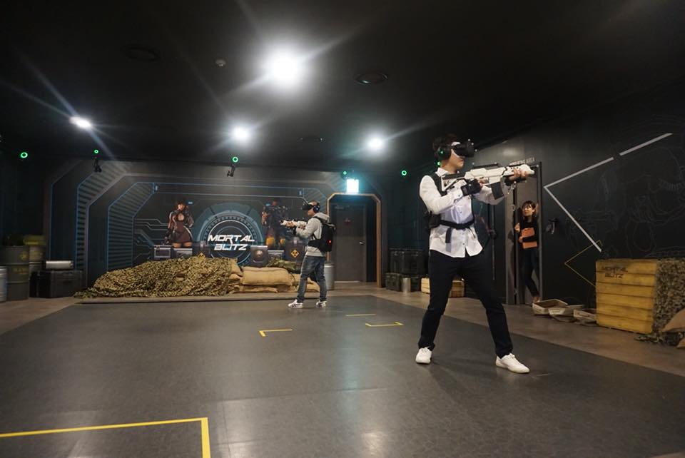 VR Square - SKonec의 'Mortal Blitz For Walking Attraction'...