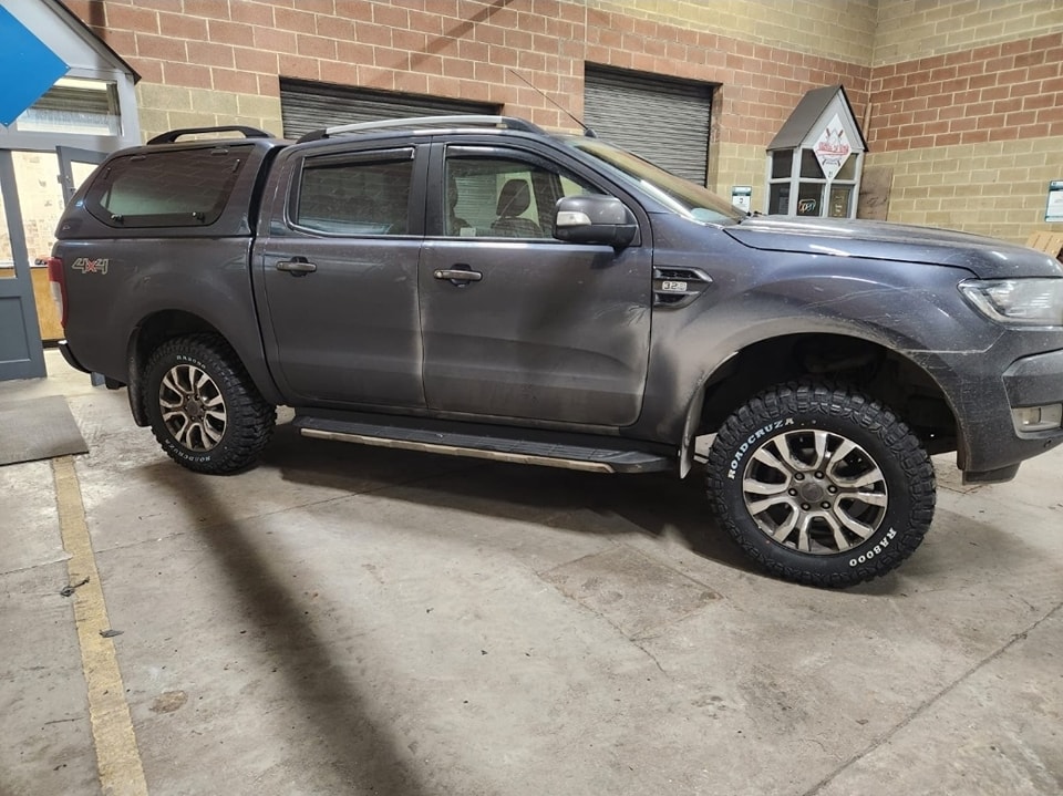 DNA 4X4 - New boots for this ford ranger today New front... | Facebook