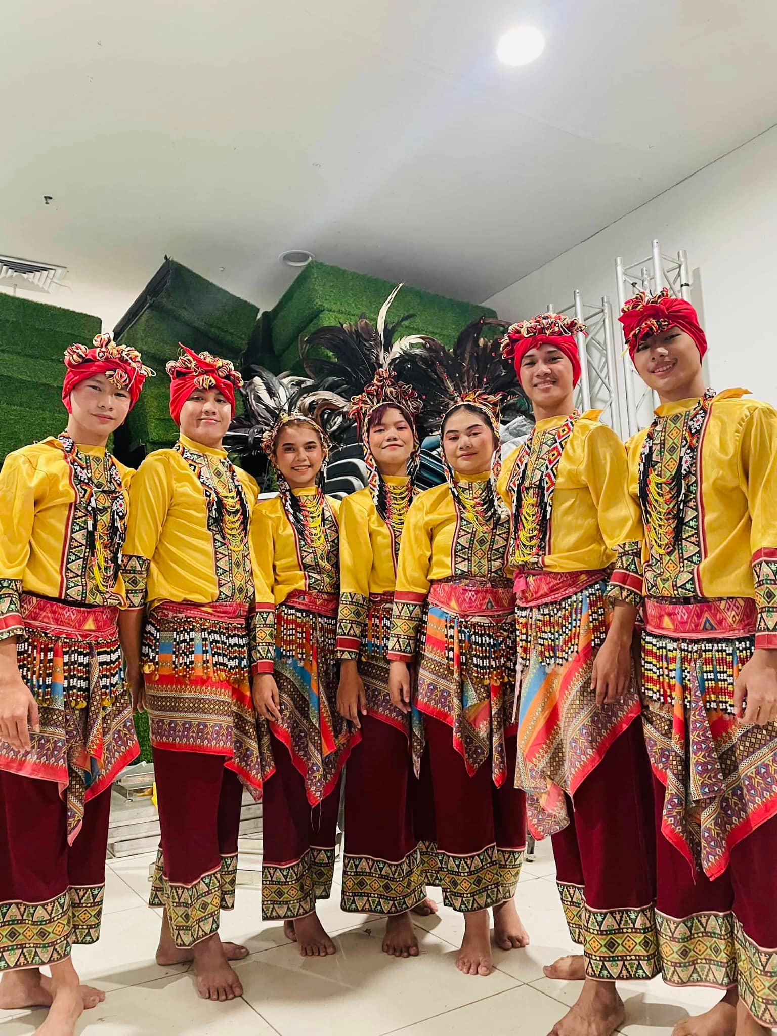 On our 10th gig of the month! Hugis... - Hugis DanceProject