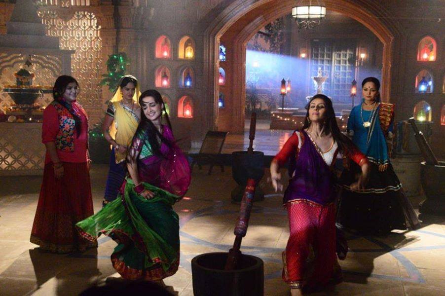 Rudra & Paro - Rang Rasiya