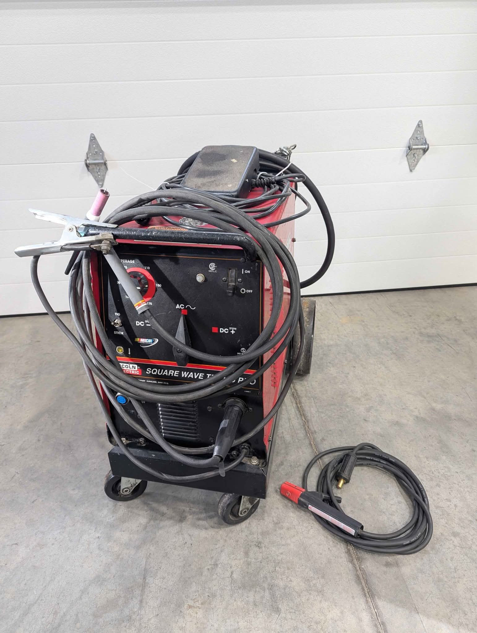 Lincoln Square Wave Tig 175 Pro - Welding &amp; Soldering Tools - Laramie ...