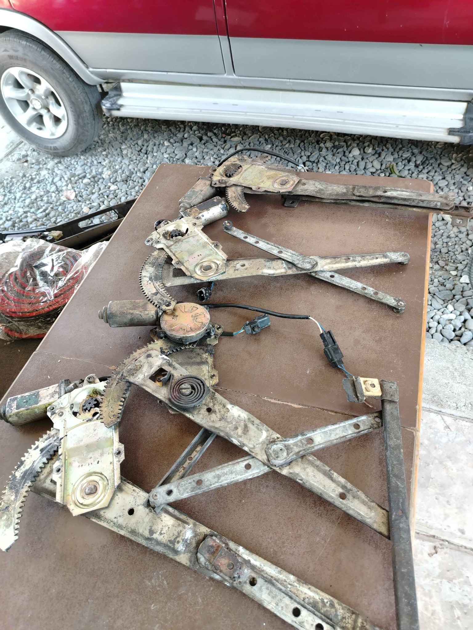 Isuzu crosswind Highlander set of power window motor fully functional ...