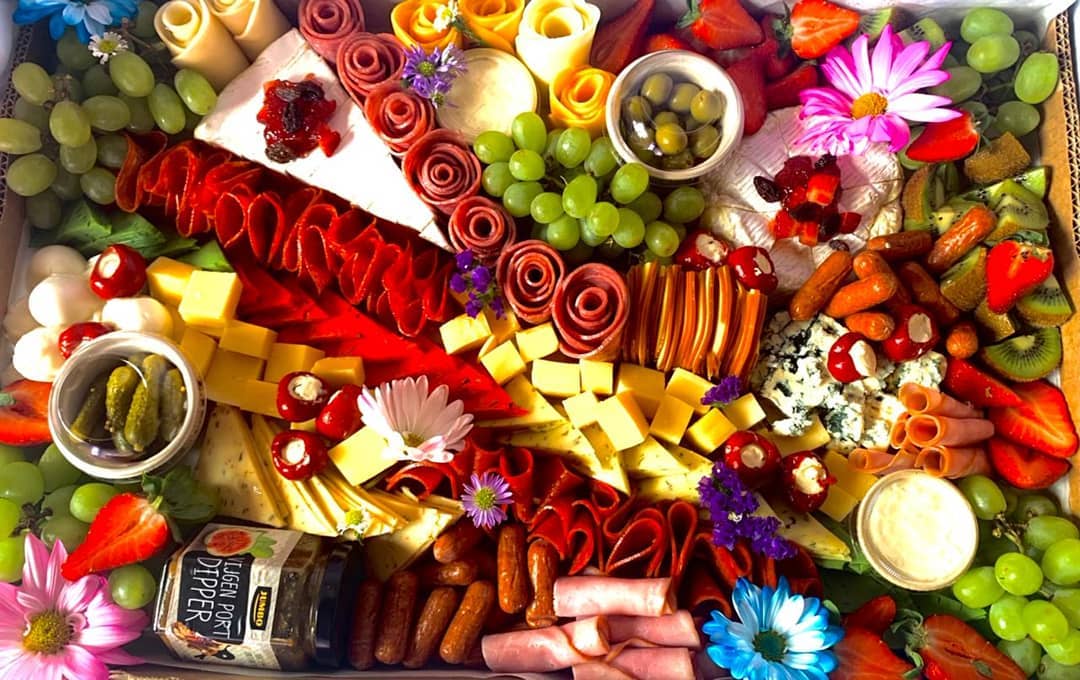 Picnics by Aimy - The colors of the love 🥰😋