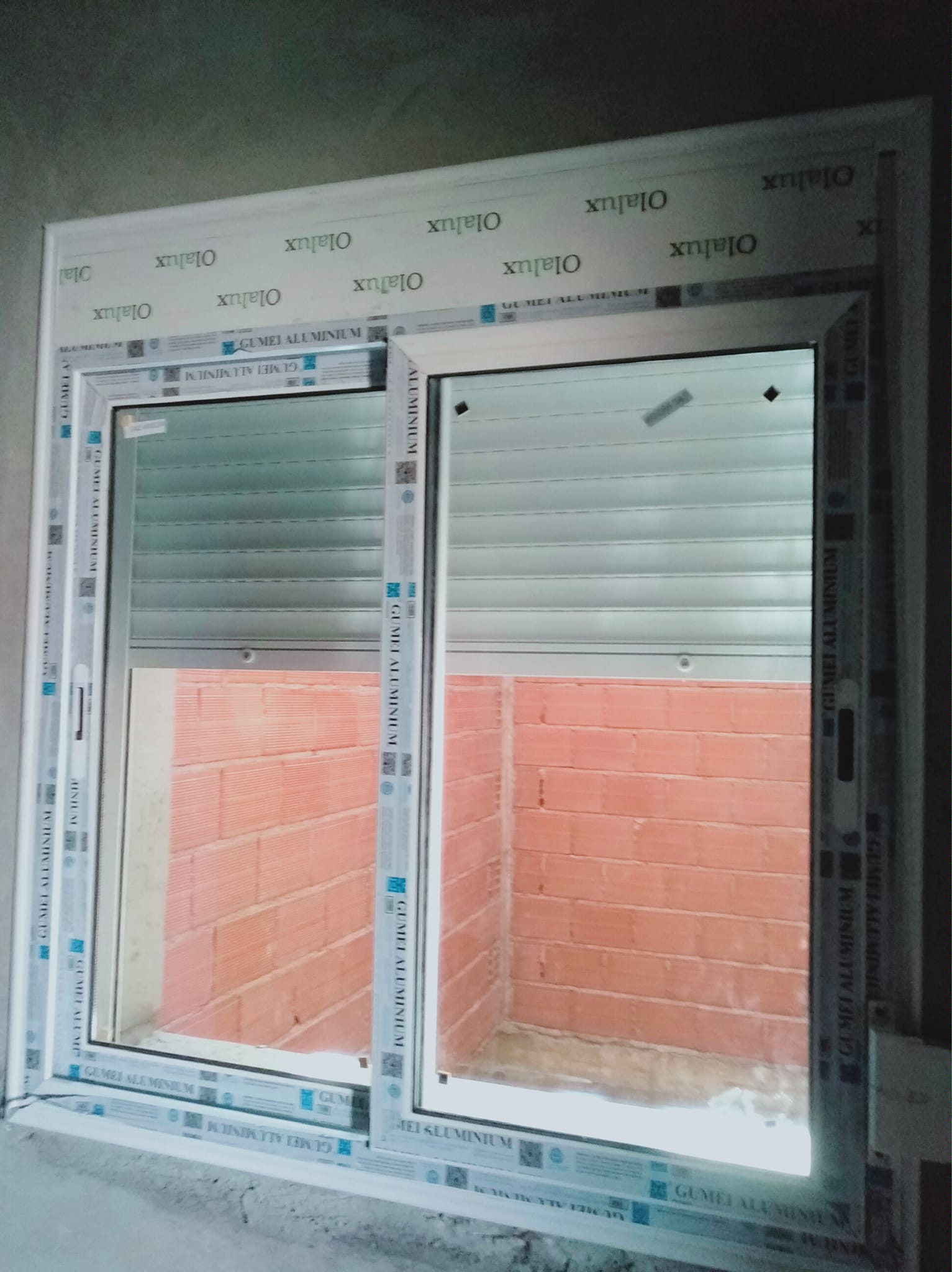 Kader aluminium et PVC