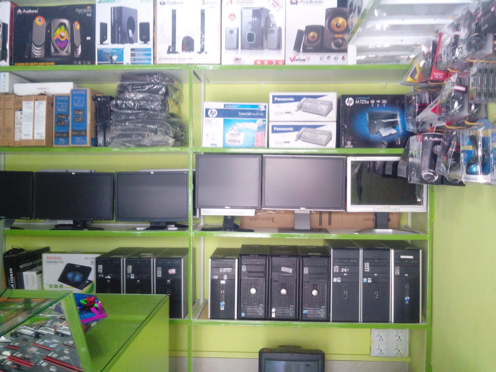 Ali Ali Computers, mobiles and Costumer Services