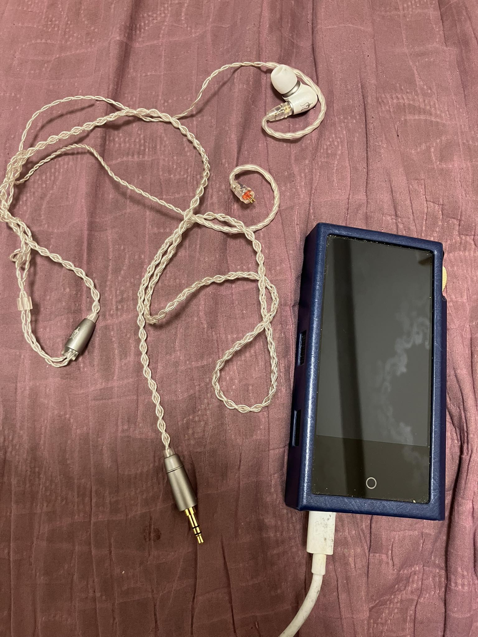 バックトウザフューチャー×ドンキホーテのポータブルカセット