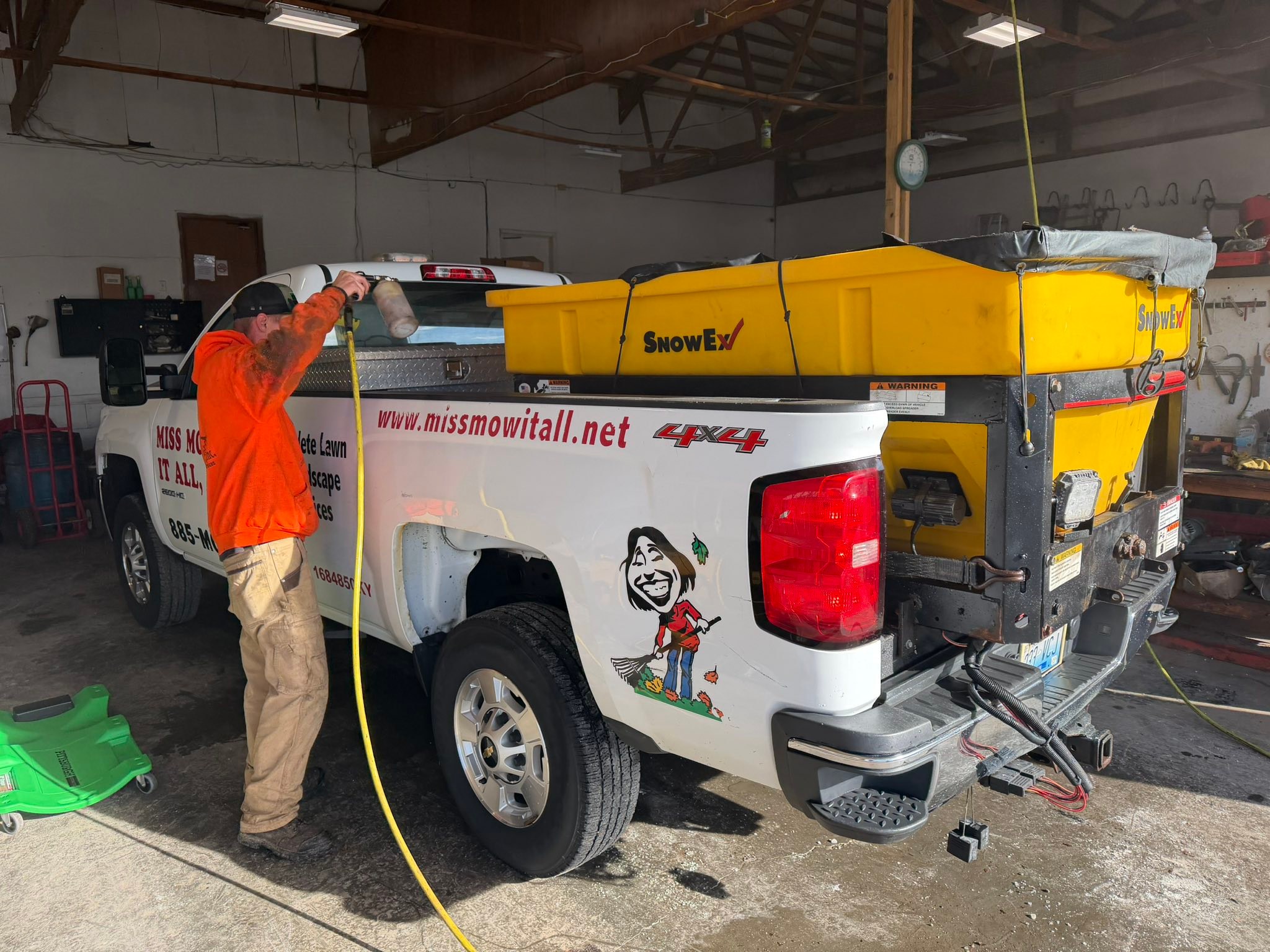 Miss Mow It All, Inc. | Nicholasville KY