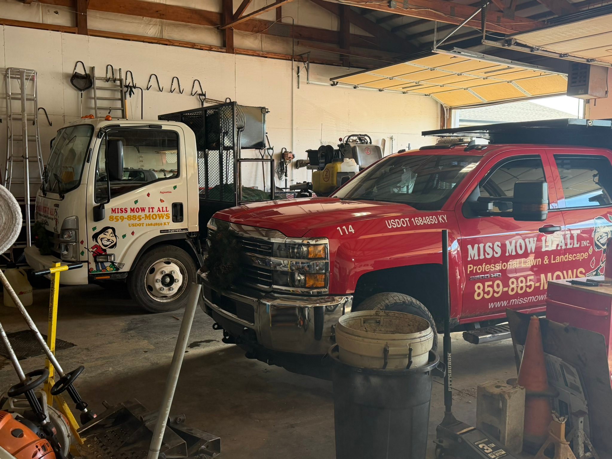 Miss Mow It All, Inc. | Nicholasville KY