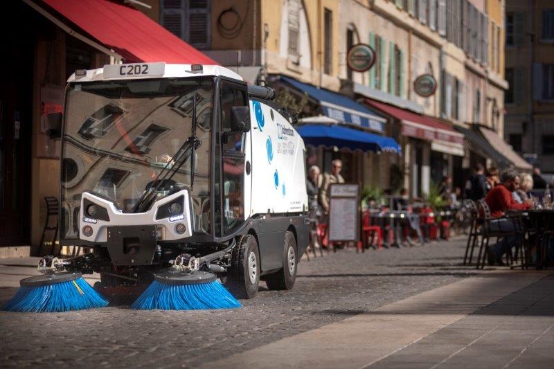 Stock Sweepers - 𝗖𝗢𝗠𝗣𝗔𝗖𝗧 𝗬𝗘𝗧 𝗣𝗢𝗪𝗘𝗥𝗙𝗨𝗟, Our 𝗦𝟲𝟰𝟬𝟬 Sweeper offers 𝗚𝗥𝗘𝗔𝗧 ...