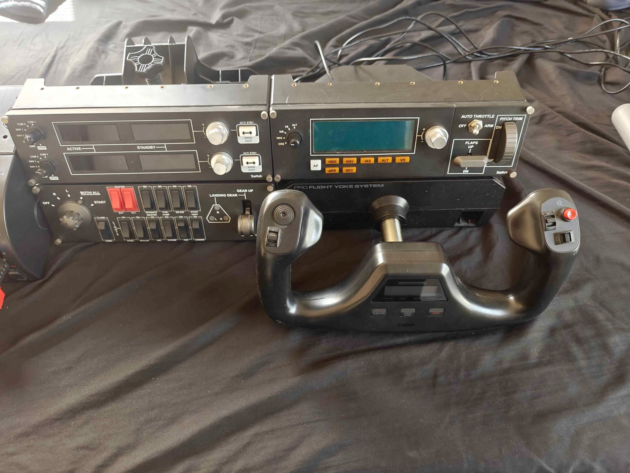 Flight Yoke - Panels - Throttles - Pedals. Flight Sim SAITEK, LOGITECH ...