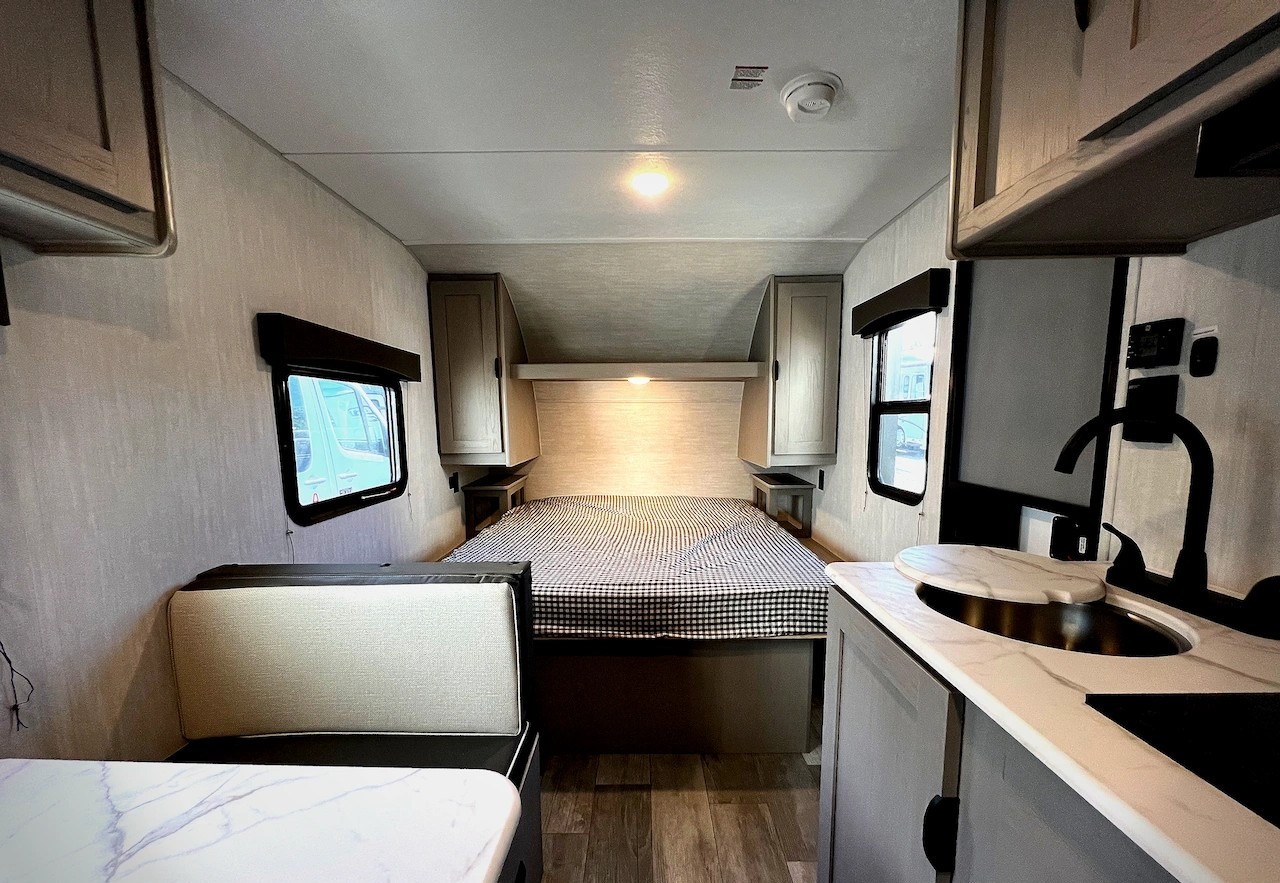 2025 Forest River Viking 3K Series 17SFQ NEW!! Perfect starter camper ...