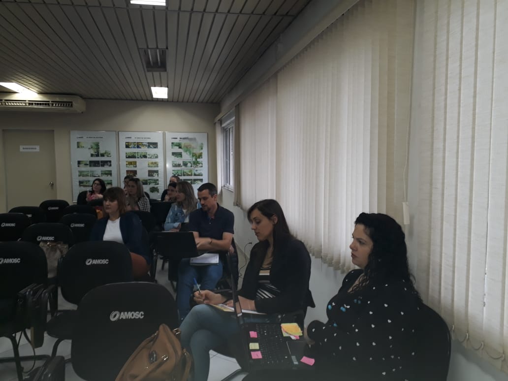 A AMOSC lançou esta semana o novo Sistema Escola Web aos municípios ...