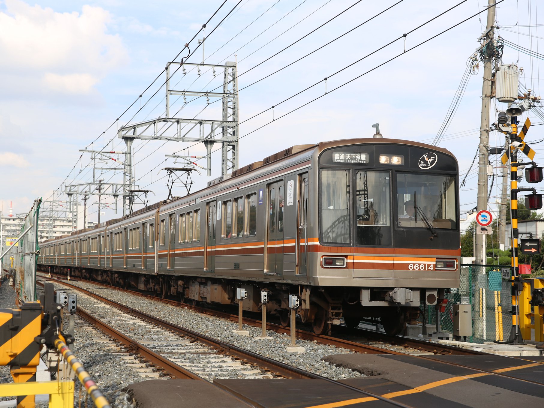 千里山駅 Jelajah