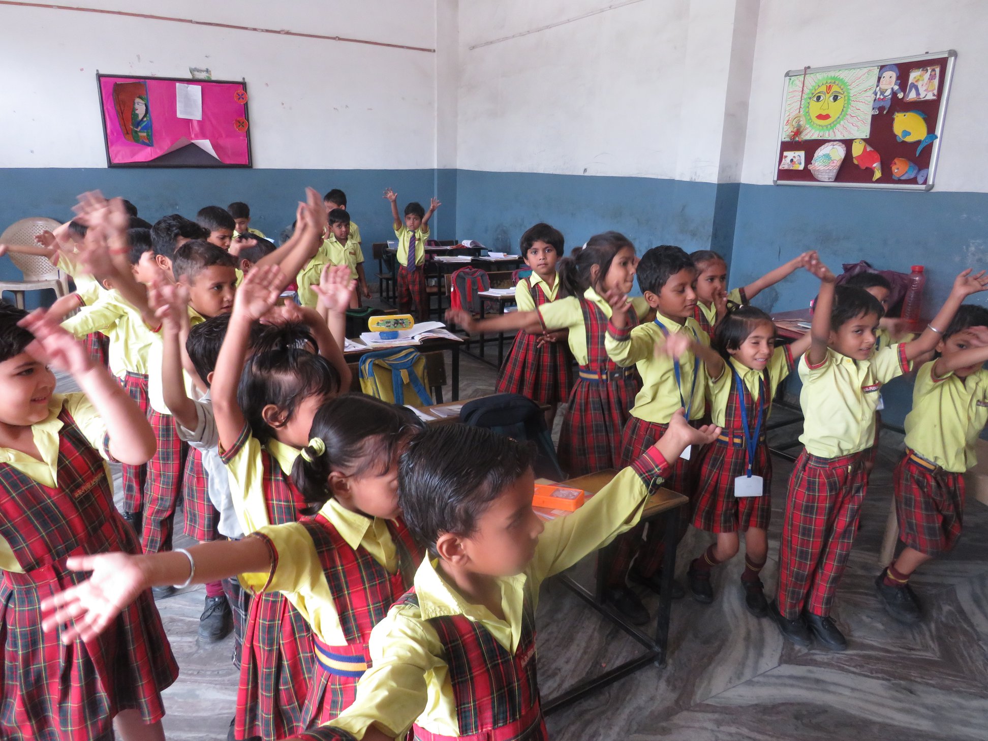 🎉🎉🎊🎏🏜️Summer camp Day -1,,,🎏 🎉🎉🏜️... - H R Public School