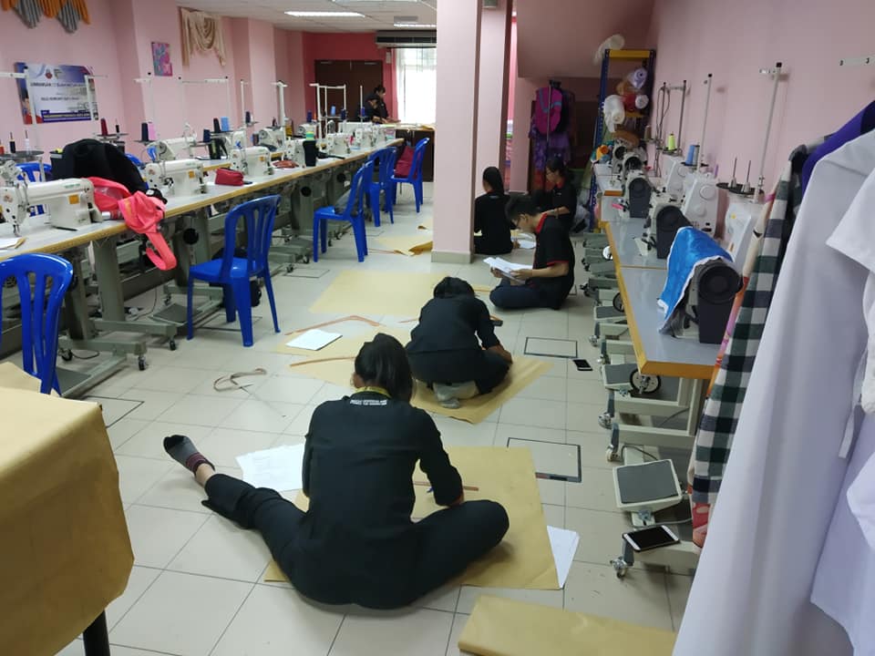 Kursus Pemotongan Kemeja Kolej Komuniti Batu Pahat Facebook