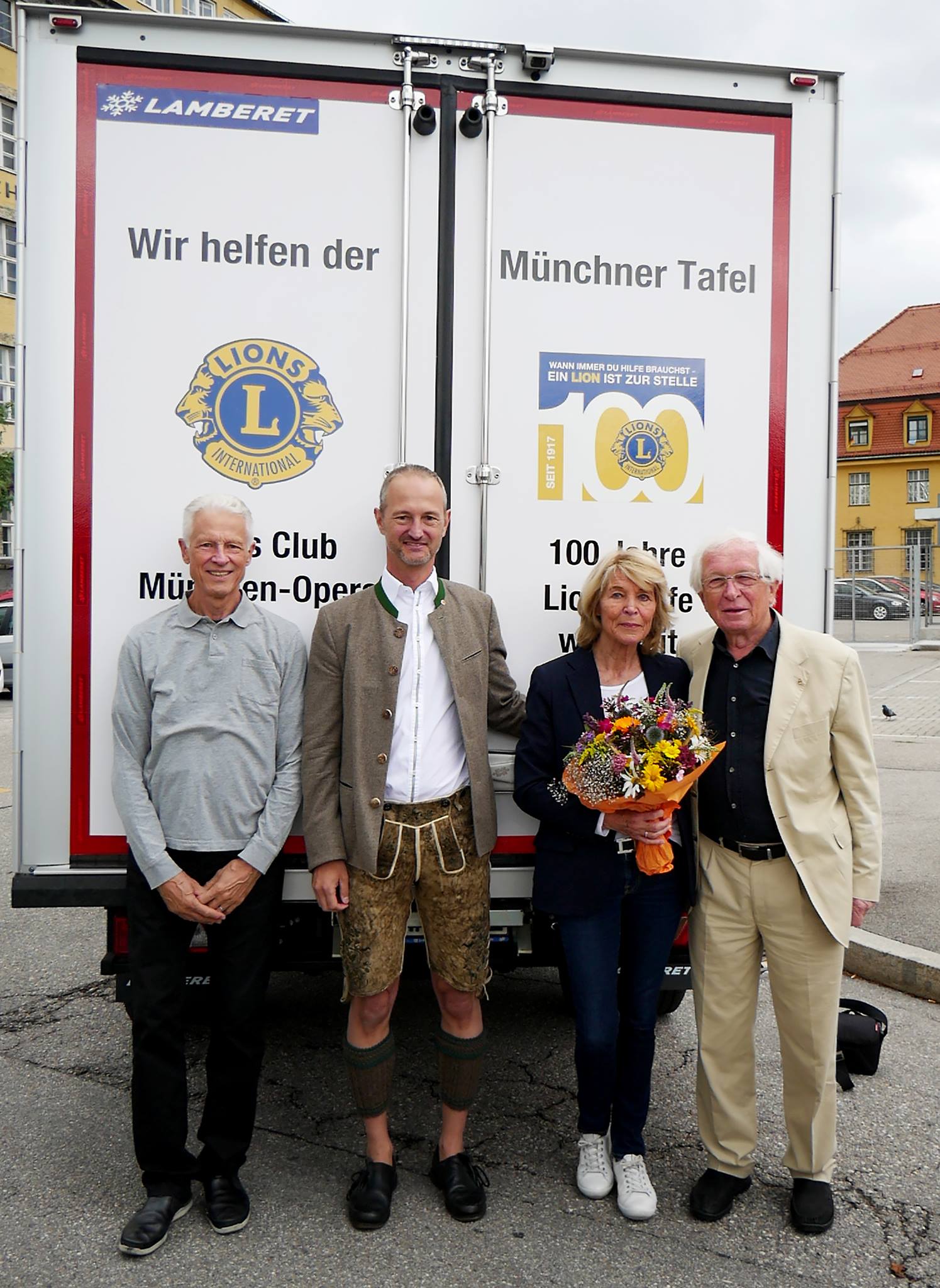 Gut Gebrullt Lowe Neuer Munchner Tafel E V Facebook