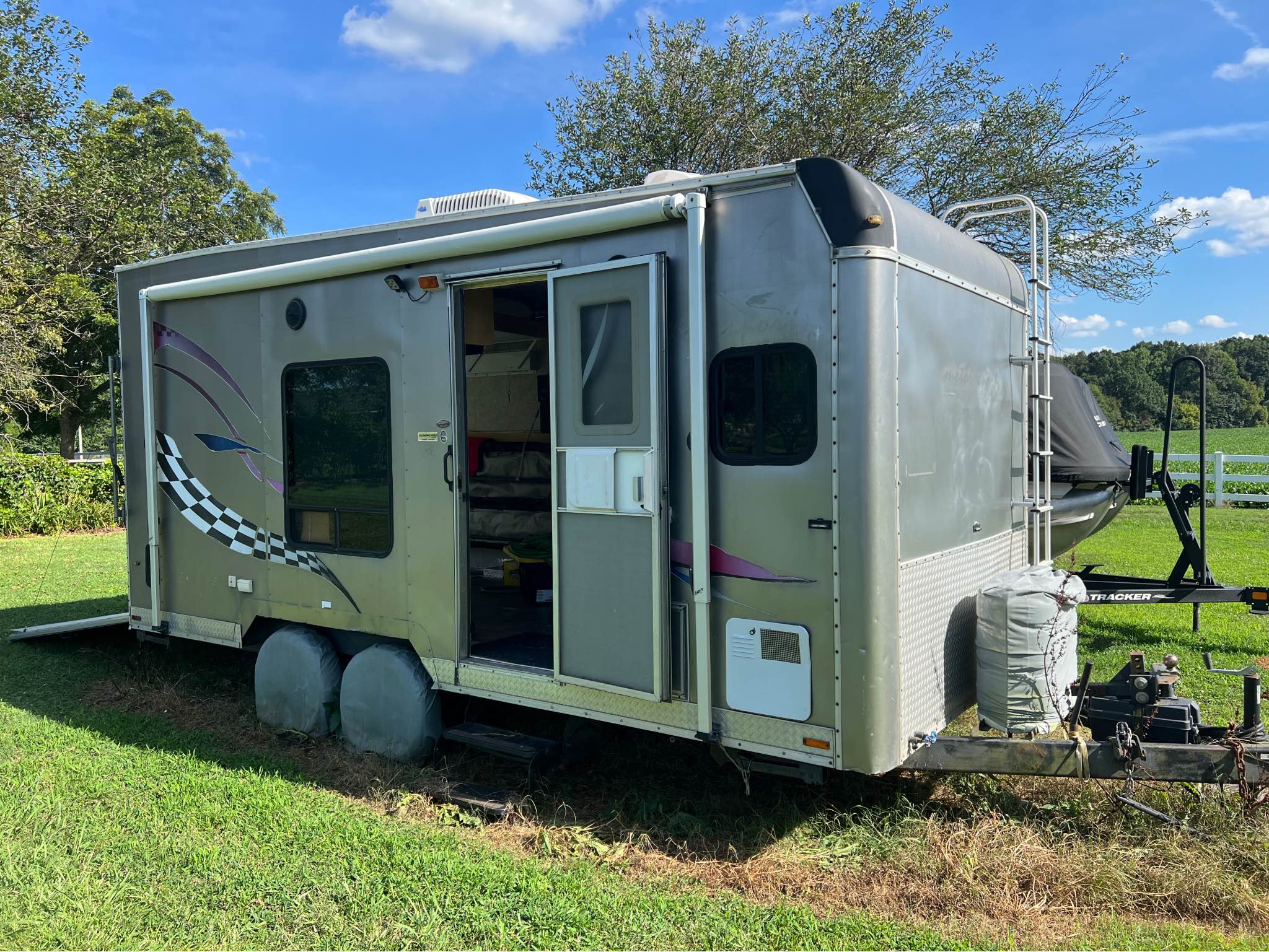 2006 Roadmaster Predator C18FK Toy Hauler - RVs & Campers - Mineral ...