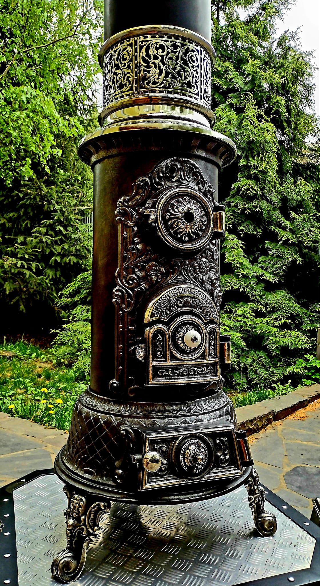 ストーブ フランス　鋳物 鉄製 シャビー レトロ ヴィンテージ(よ87) Antique Scandinavian cast iron stove Jernstoberiet restored