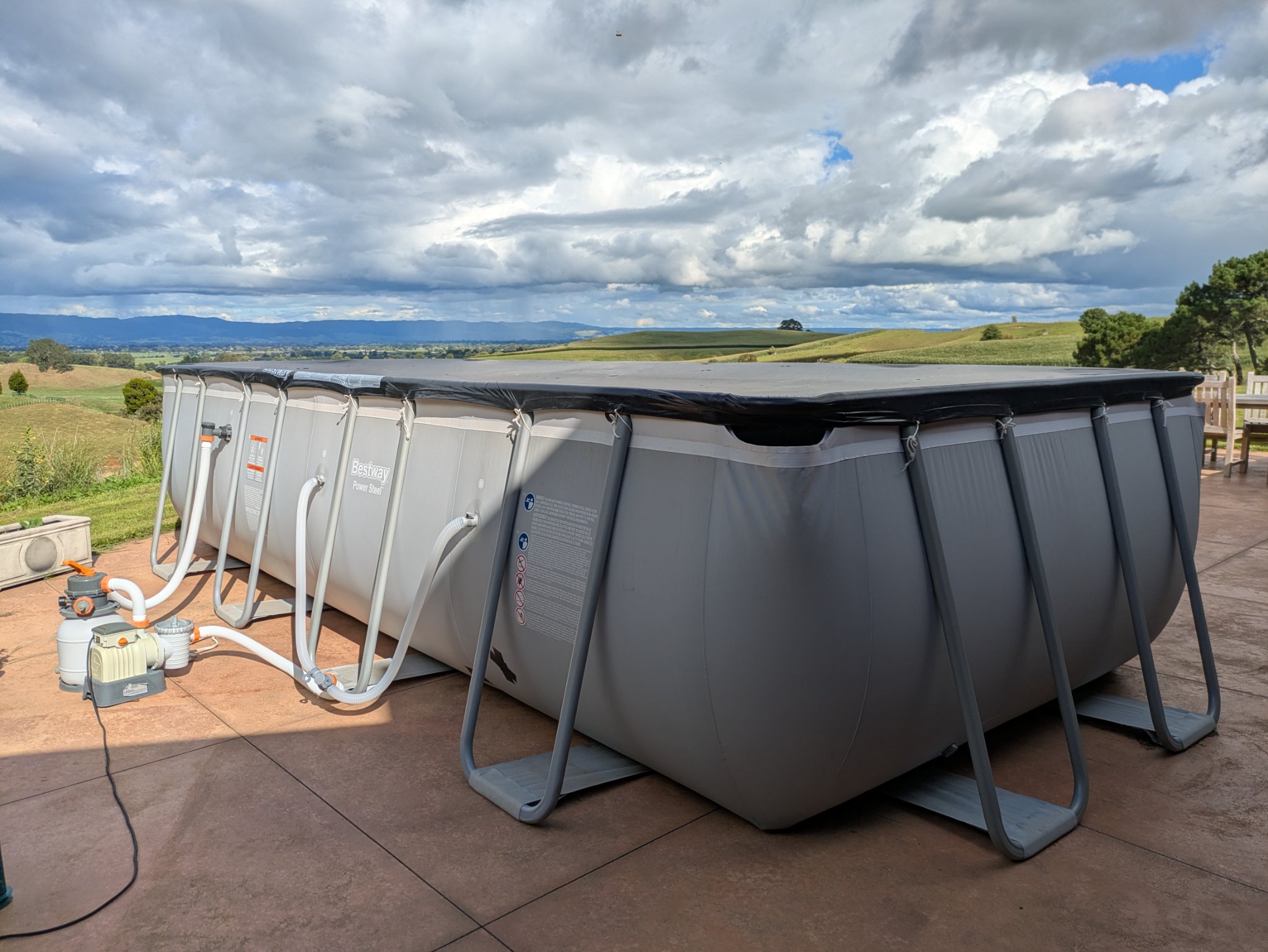 Bestway Above Ground Swimming Pool 5.49 x 2.74m (RRP $1299) - Pools ...