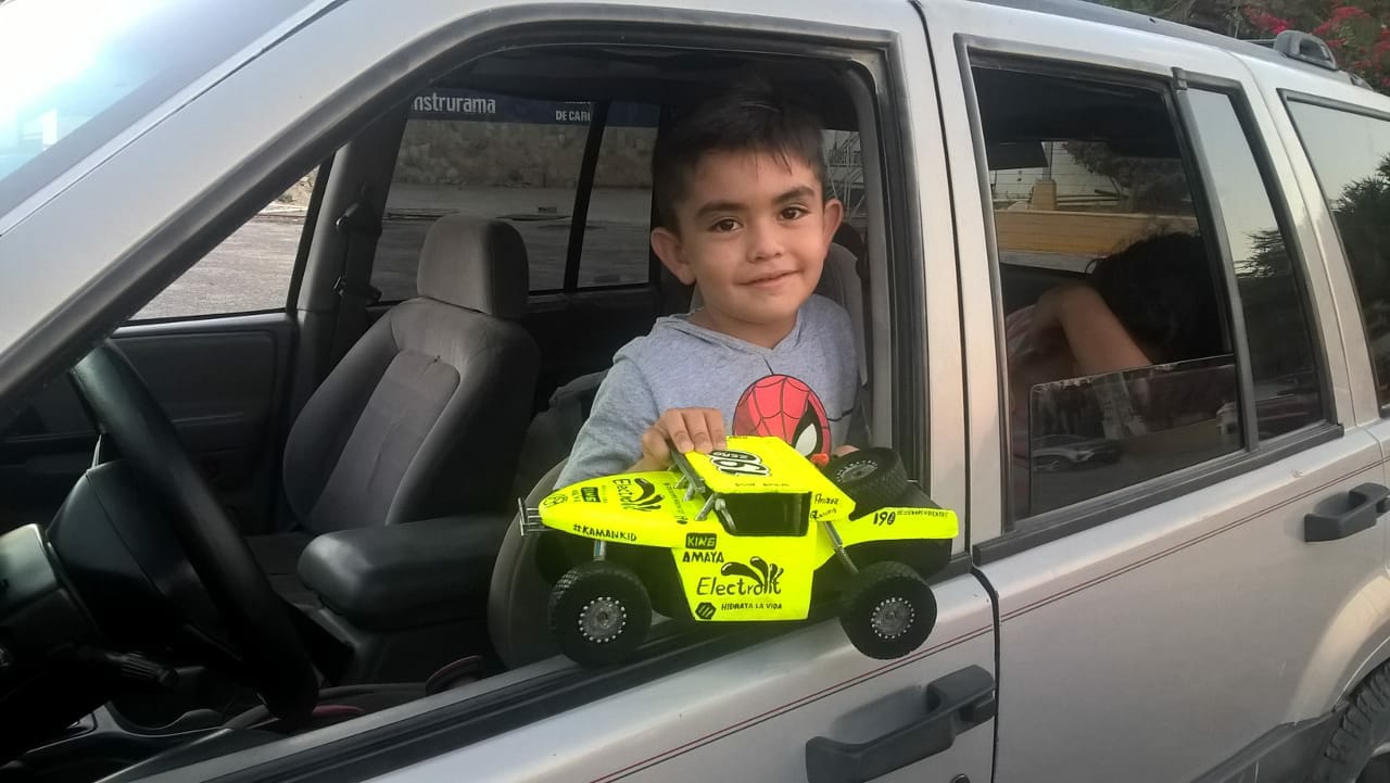 Una entrega más realizada, un niño... - Fuentes Racing Cars | Facebook