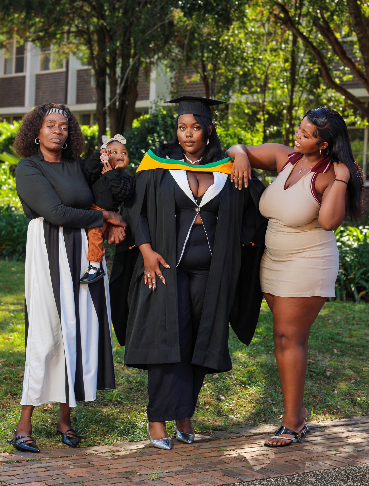Inothando Zola Ntwabane added a... - Inothando Zola Ntwabane