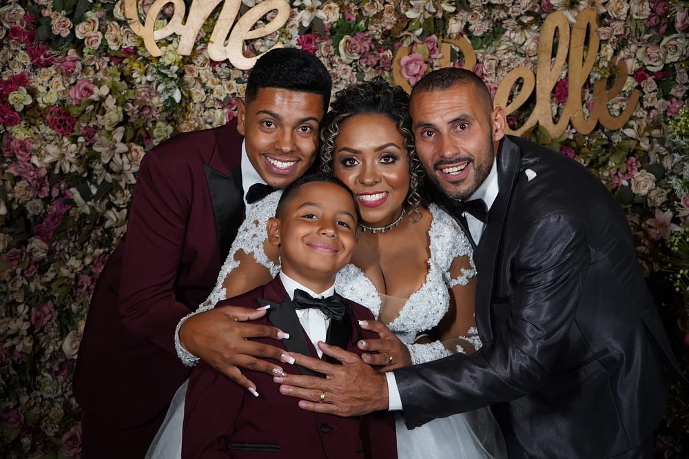 A família e o laço mas lindo de uma... - Buffet Che Belle