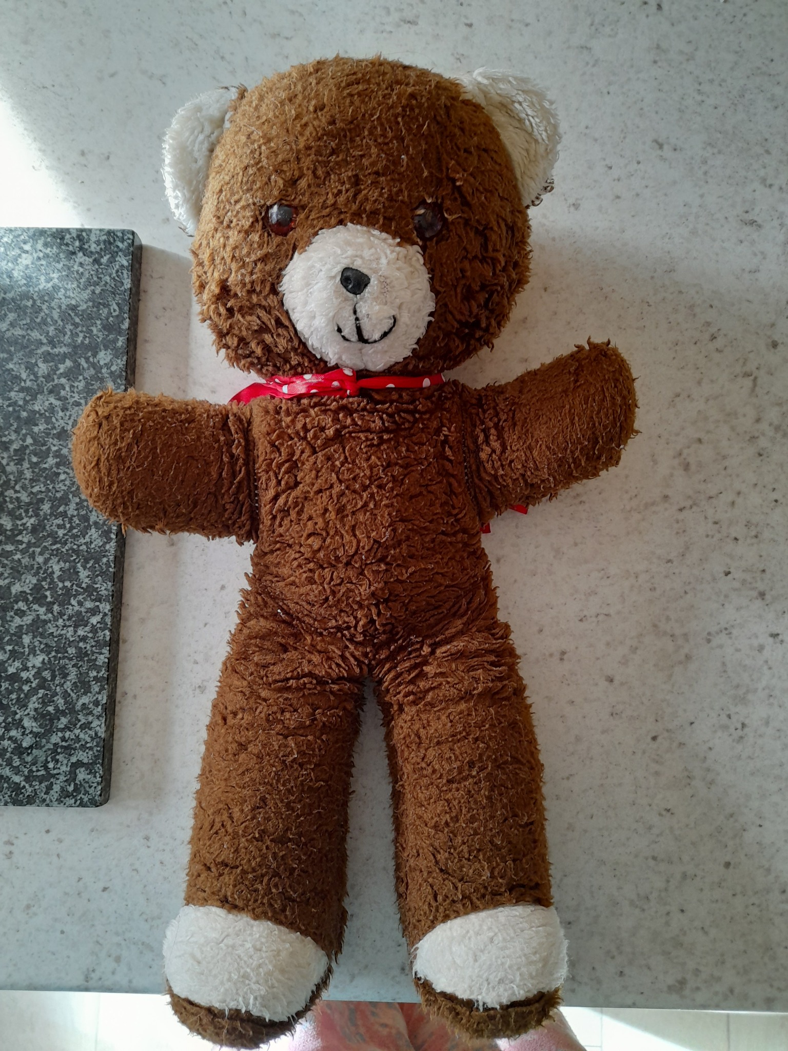 What is a Knickerbocker Snowman teddy bear?