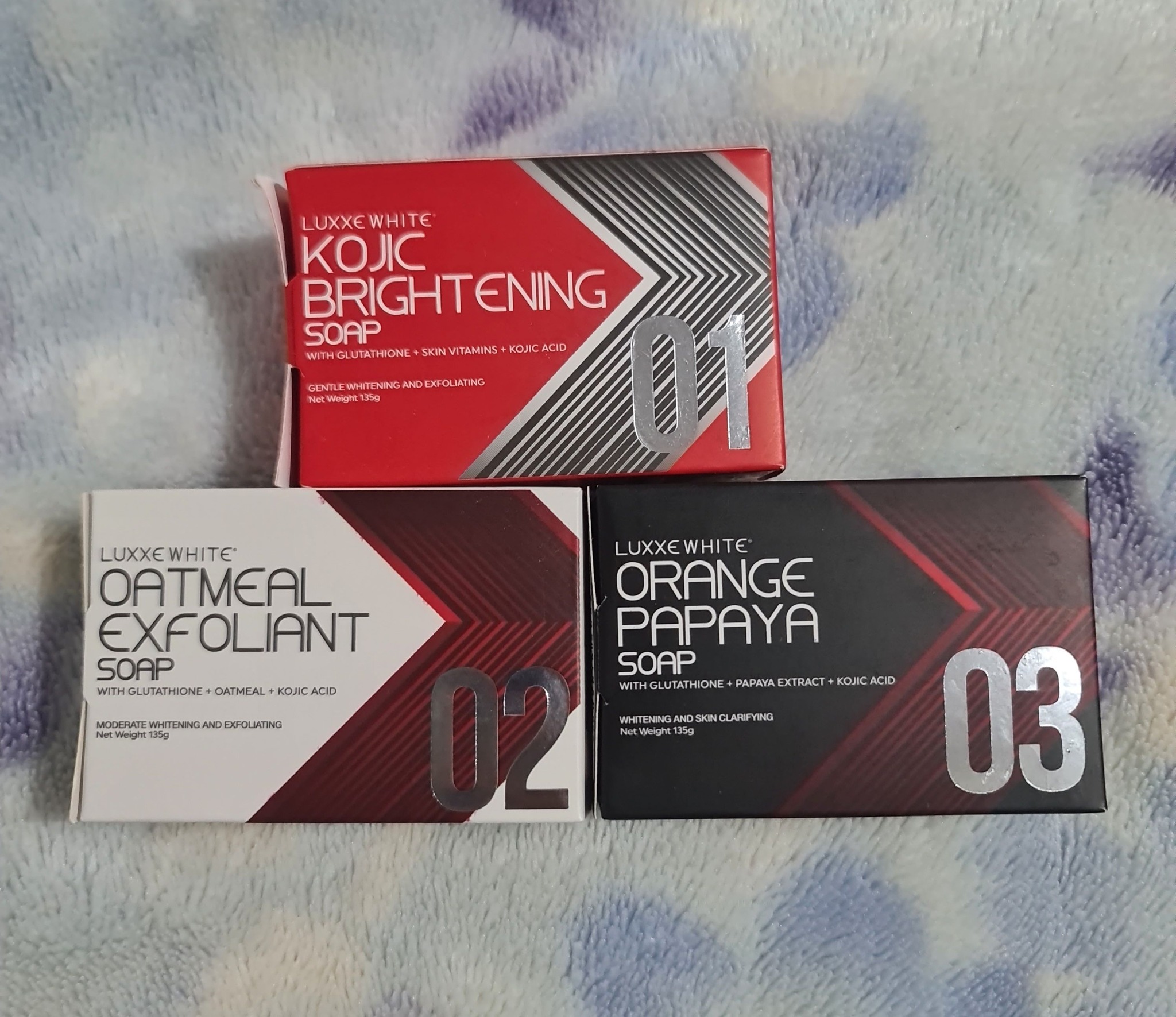 luxxe white glutathione soap No.01 Skin Whitening with Glutathione, Skin Vitamins and Kojic Acid 135g | Best Price KSA Sabon sabon On hand. Pwede