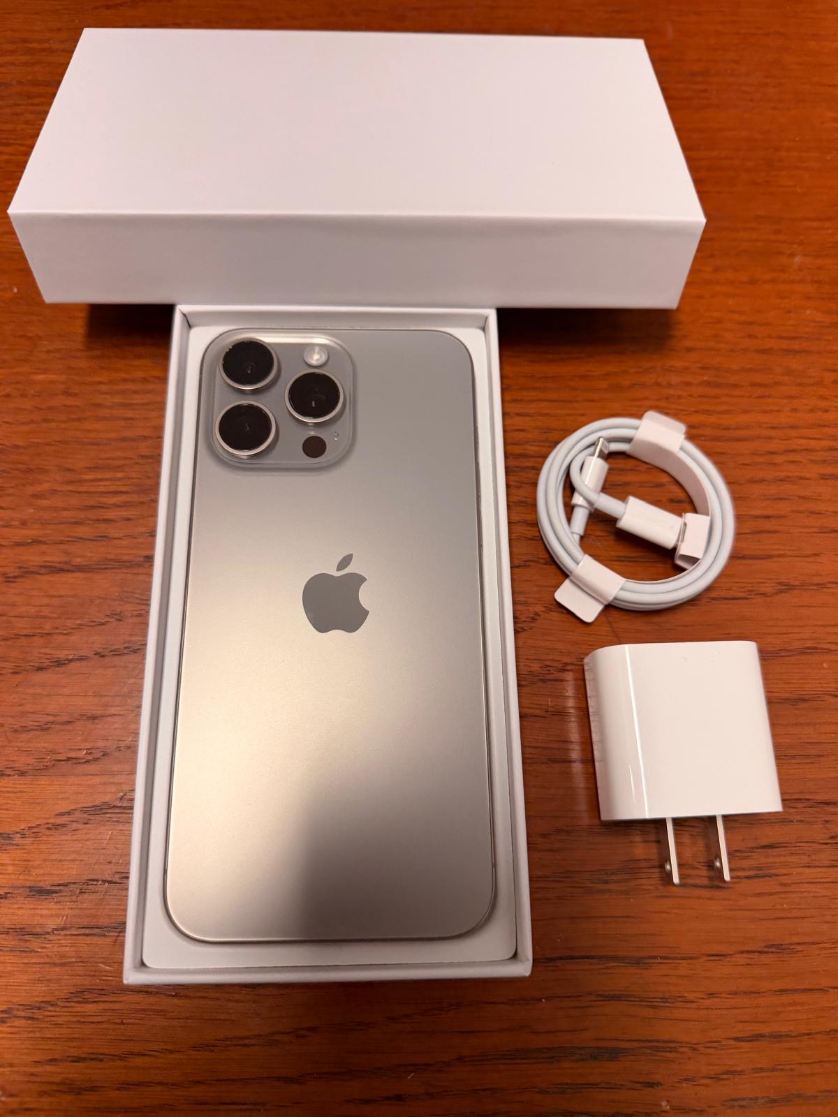 iPhone 15 Promax, 256gb, unlocked, battery health 86%, come with