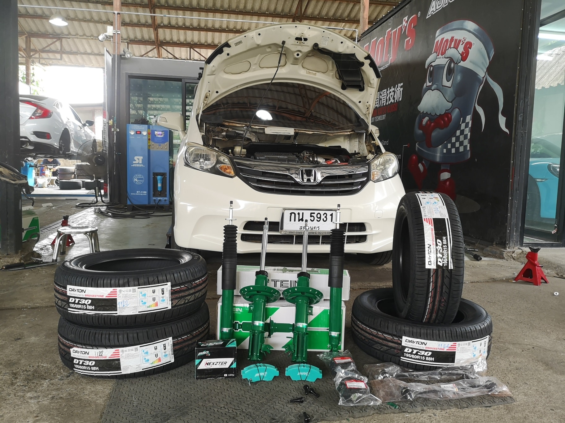 Honda Freed ชุดใหญ่ #AutoAddict... - Auto Addict Thailand