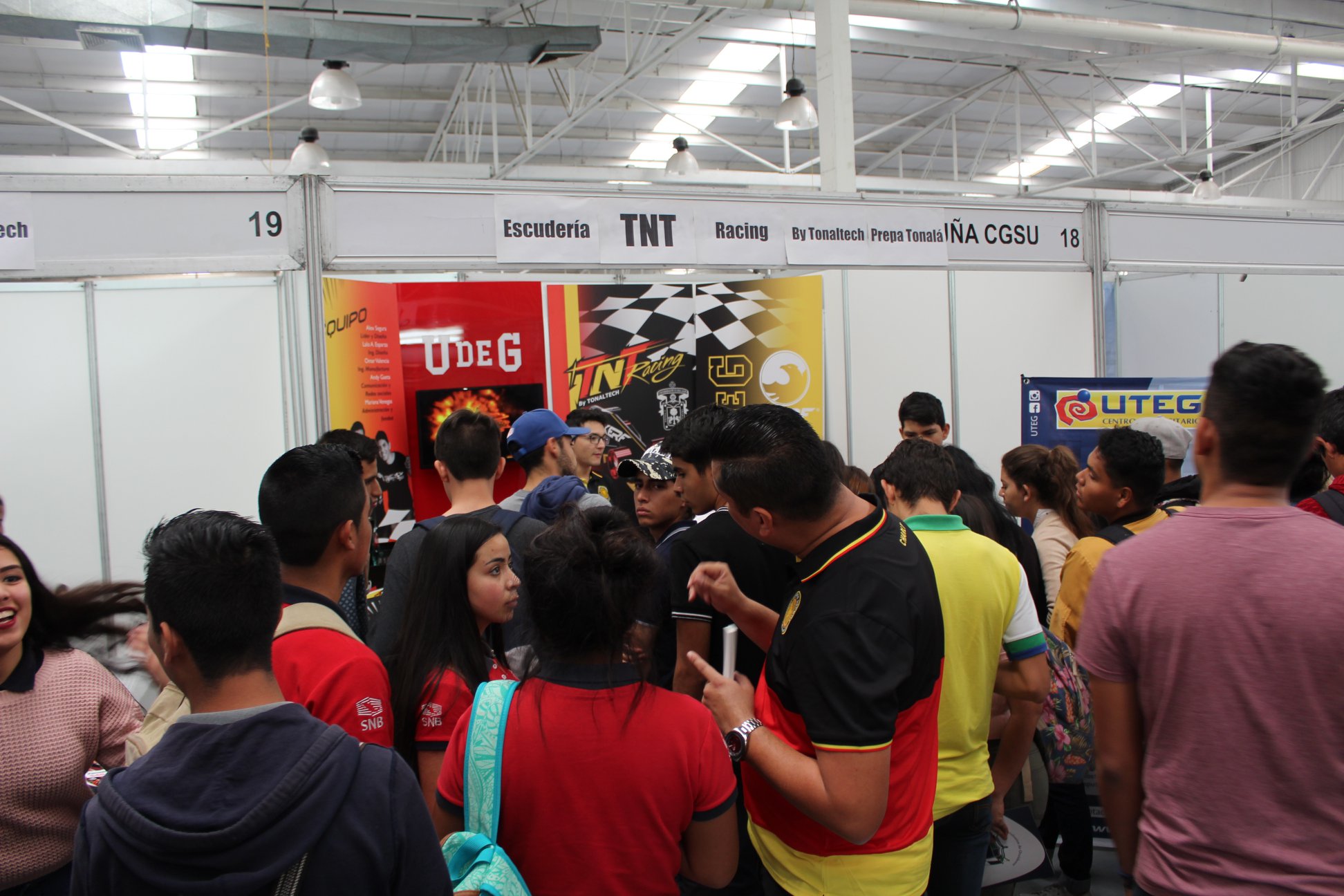 Tonaltech - Último día en Expo profesiones. Gracias de...
