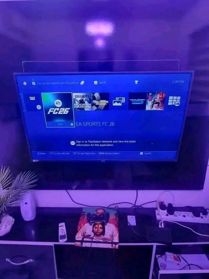 42 Inches Lg Smart Tv 130k. With Netflix, YouTube, WiFi, Mira Cast