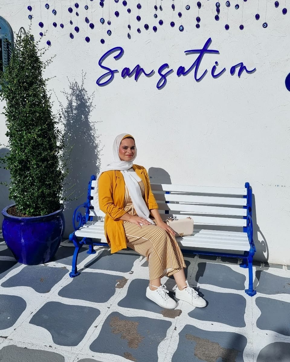 r-b-arabia-dress-code-sunshine-matching-our-outfit