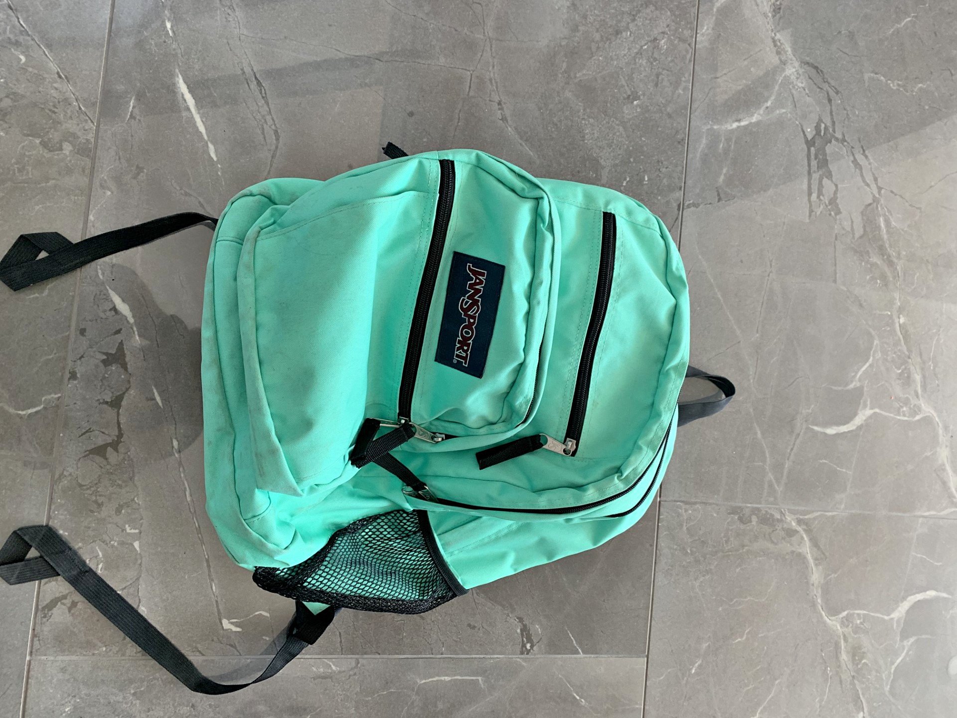 jansport backpack north vancouver Main Campus Something about the Right Pack just feels so Jansport Right Pack Backpack -