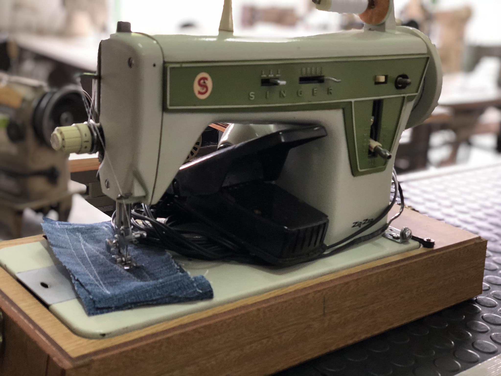 Oportunidad! Máquina de coser SINGER... - Maquineria Florida | Facebook