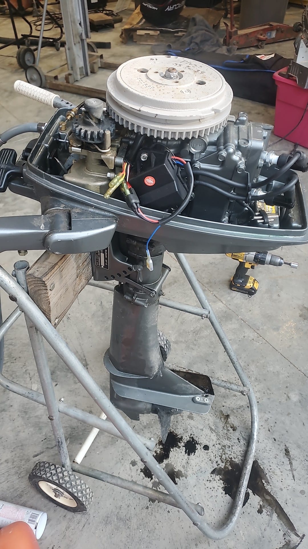 Suzuki DT6 outboard prefix 00601 won