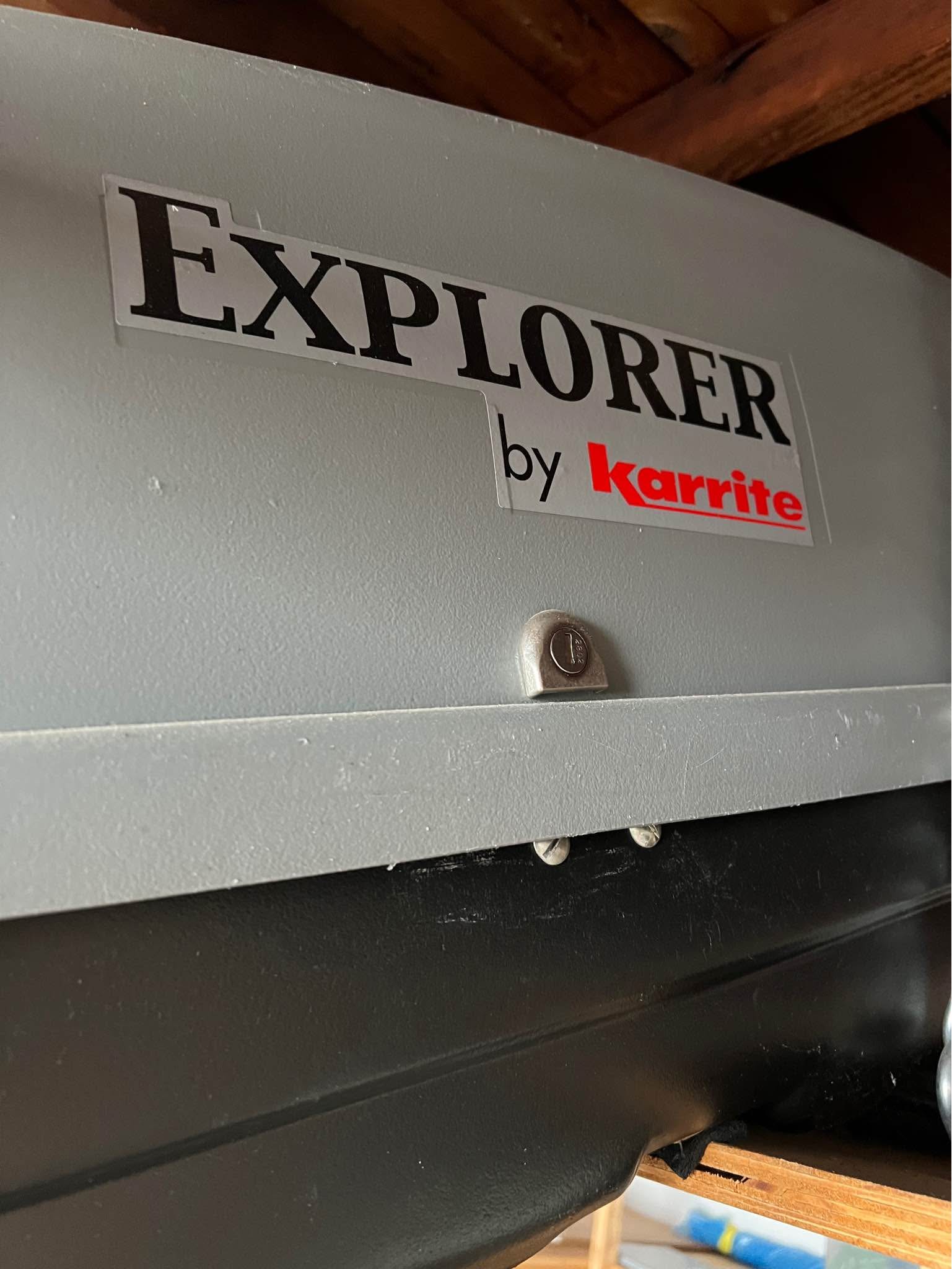 Karrite Explorer Roof Cargo Box has all parts, including key. - Car ...