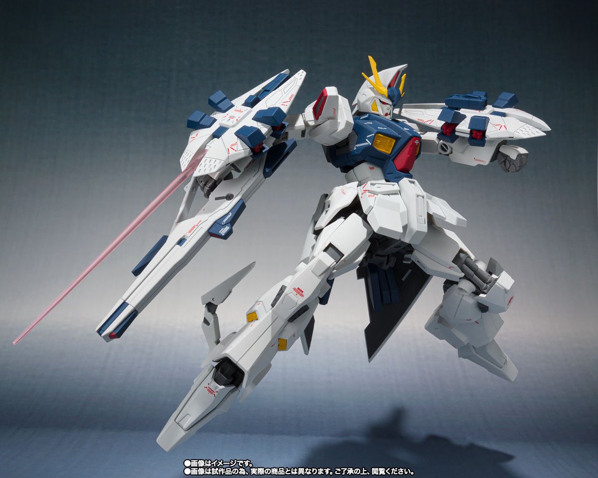 RX-105 Xi Gundam equipped with the RX-104FF Penelope's Fixed