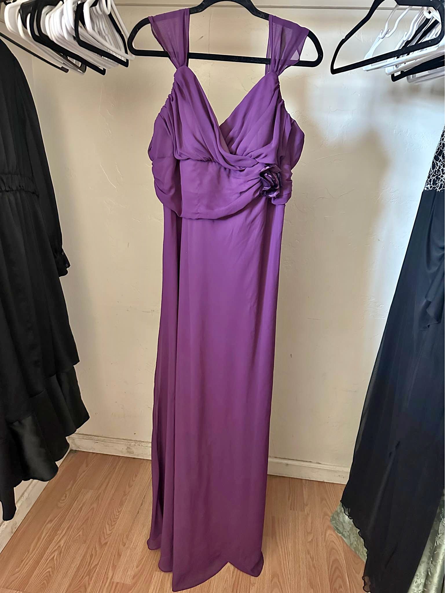 formal dresses reno nv Plus Size for sale in Reno, Nevada features: Cap Sleeves