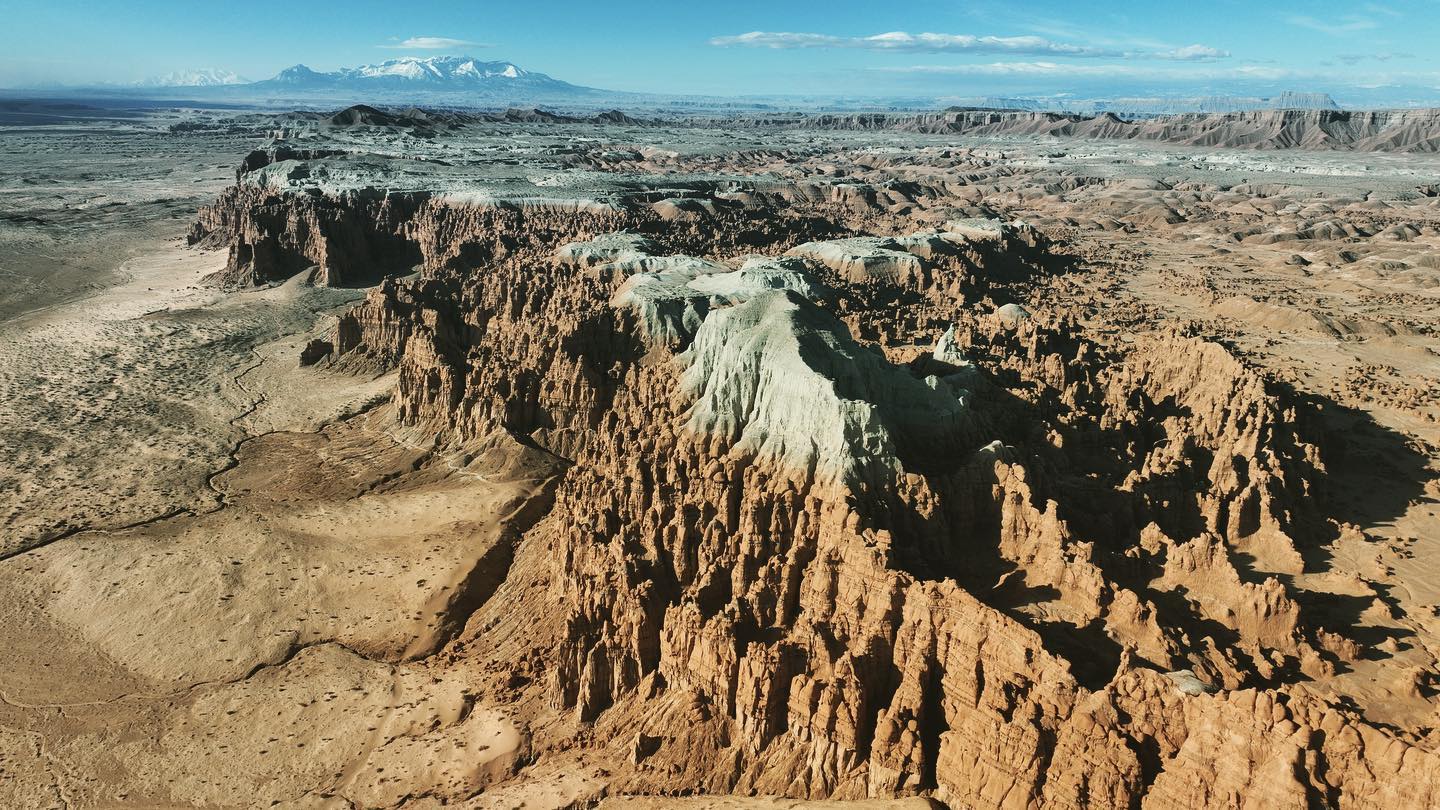 SolQ - 🏜️📸 The stunning landscapes of our planet never... | Facebook