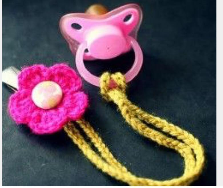 Knittopia.egypt - New pacifier holder