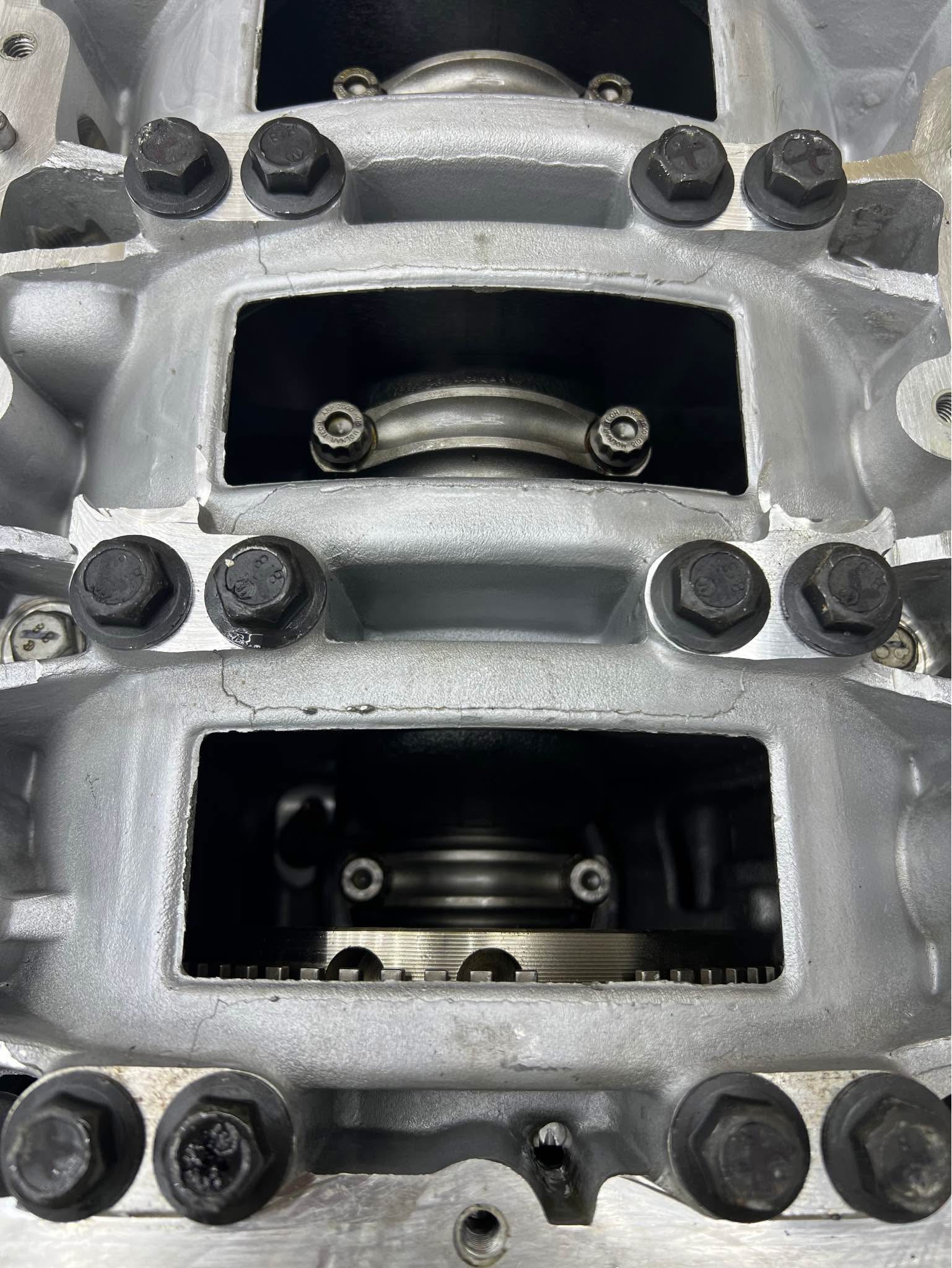 Built forged LNF / LHU block Cobalt ss hhr regal - Car Engines & Engine ...