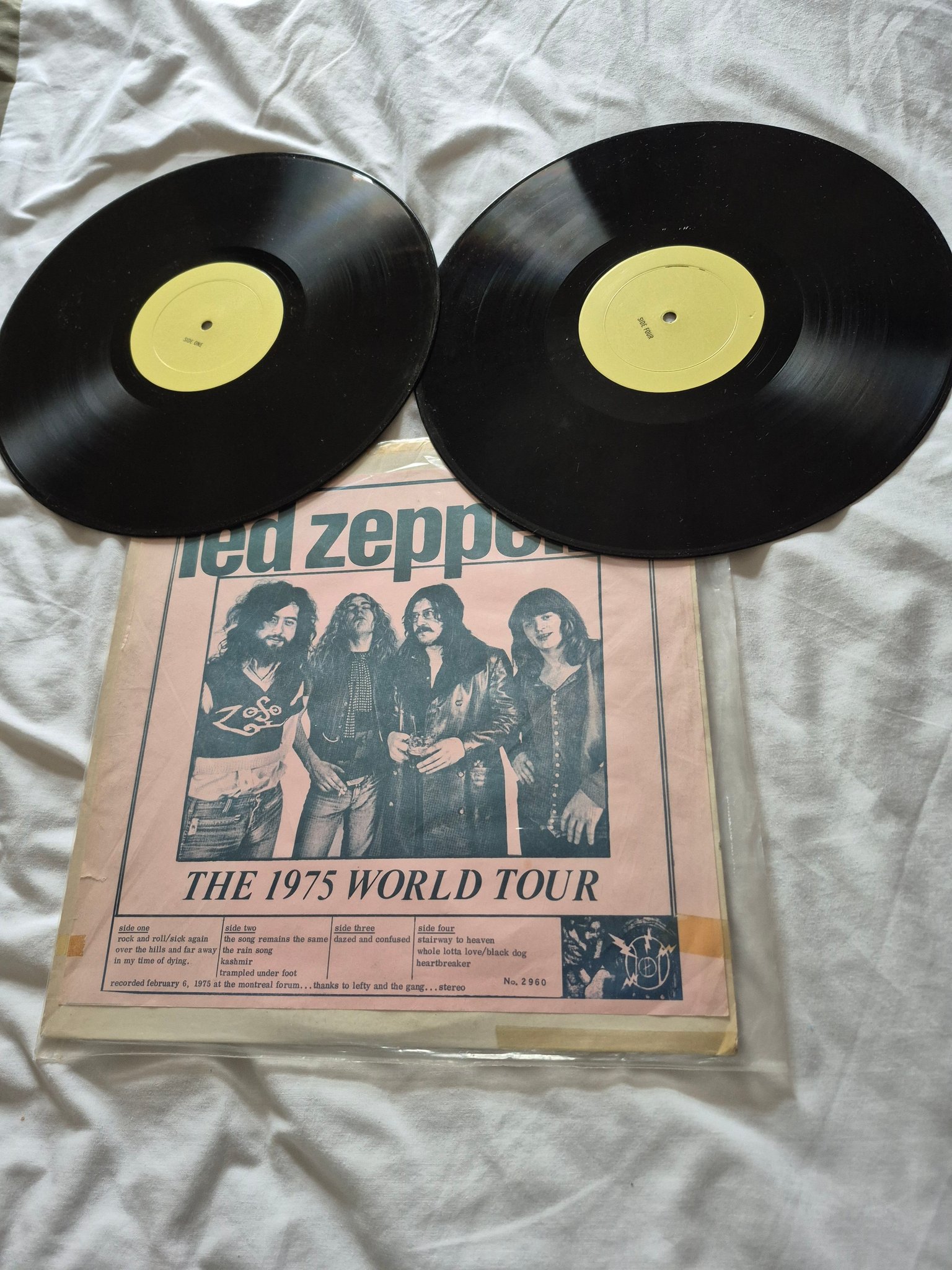 Led Zeppelin bootleg double album - Montreal 1975. Albums are in 