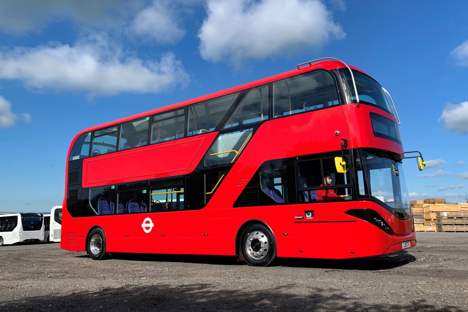 The front & rear overhang length... - (buses[IN]gapore!)