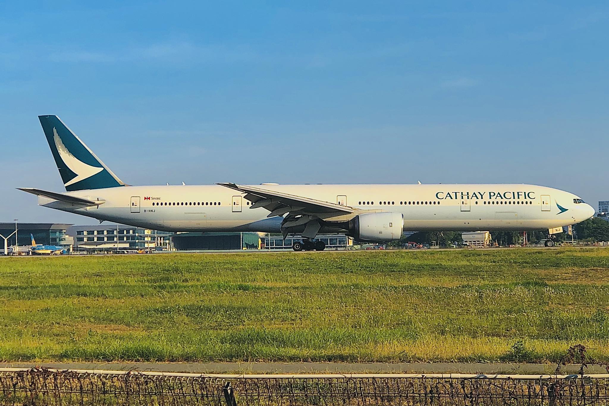 Cathay Pacific Boeing 777-367 aircraft