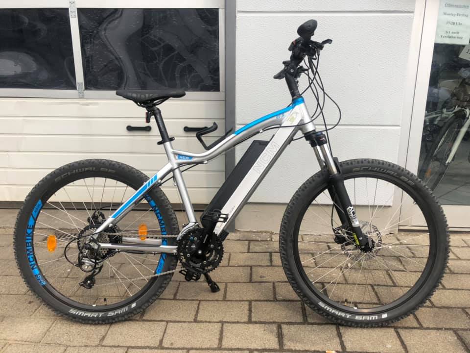 cube e mountainbike grün Reaction Hybrid Performance 500 Refurbished E-Bike Kann ich als Unternehmer/Freiberufler stock Farbe:grün (heugrün metallic)