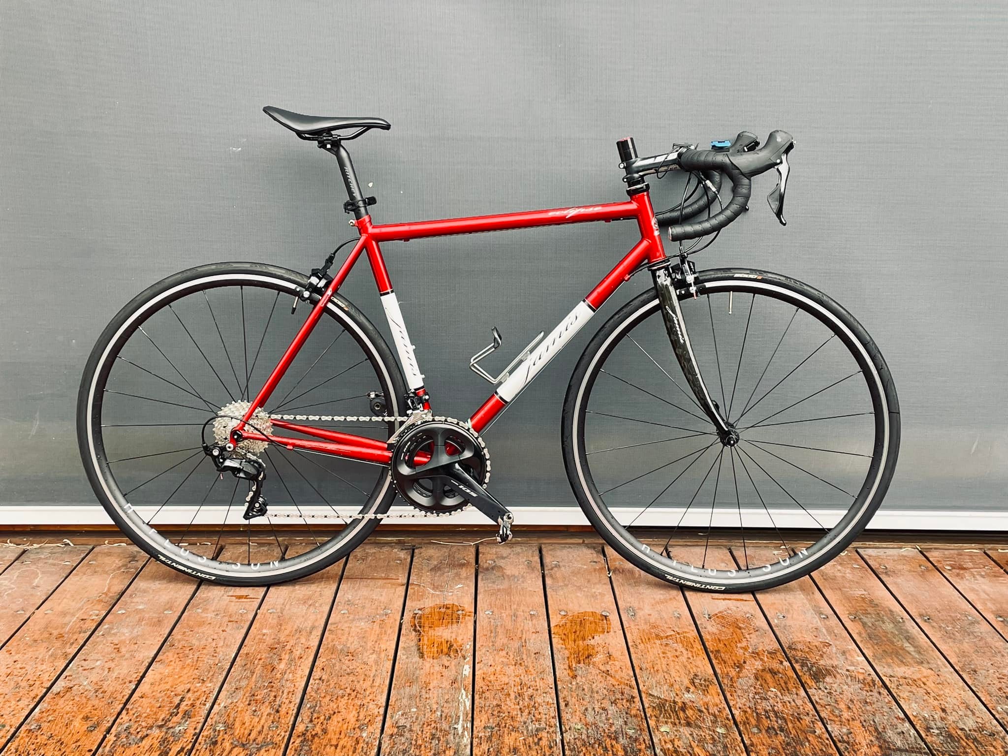 Jamis Eclipse Reynolds 853 commuter bike with 105 groupset