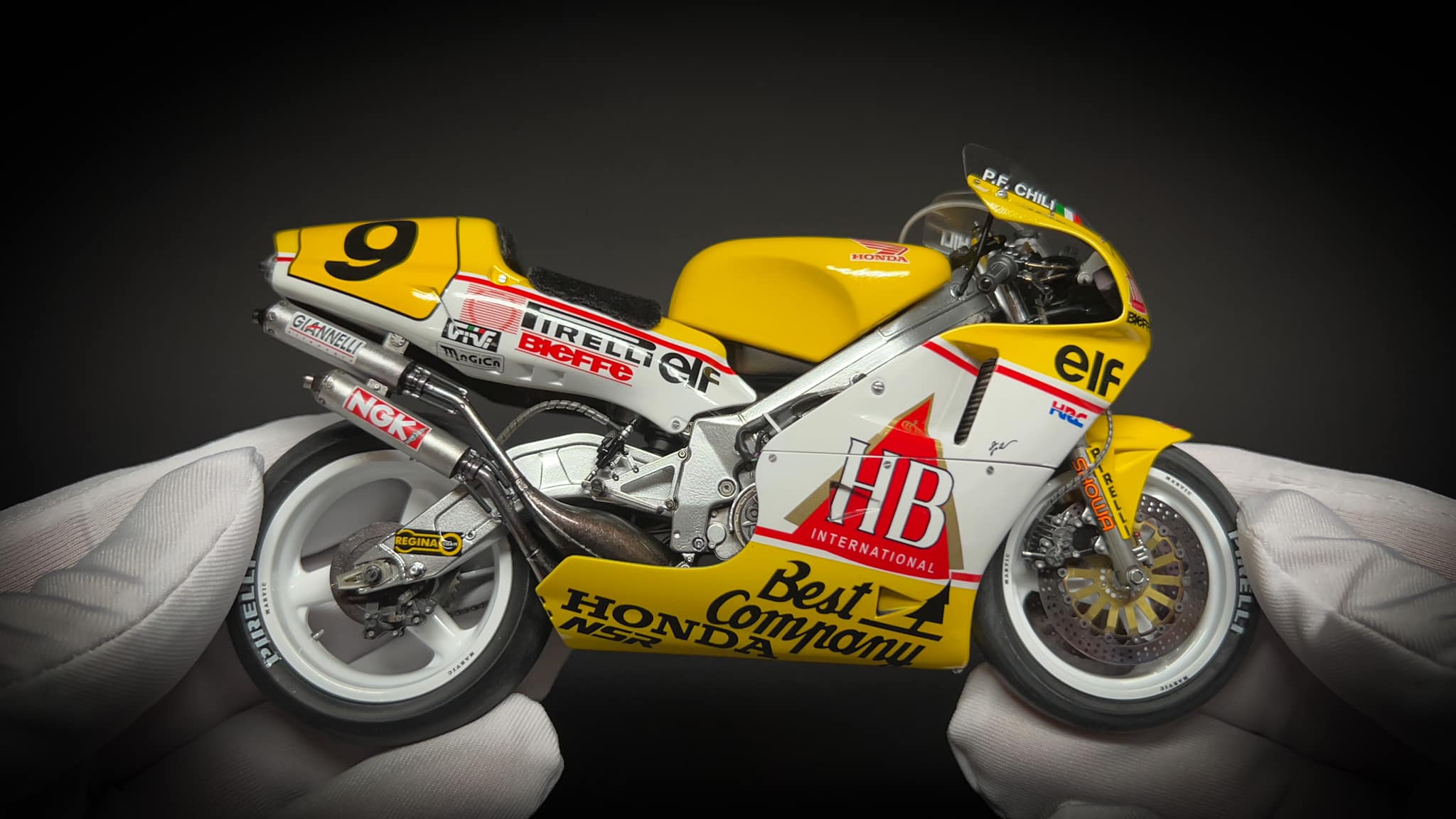 Tamiya Honda Pons NSR 500 model completed
