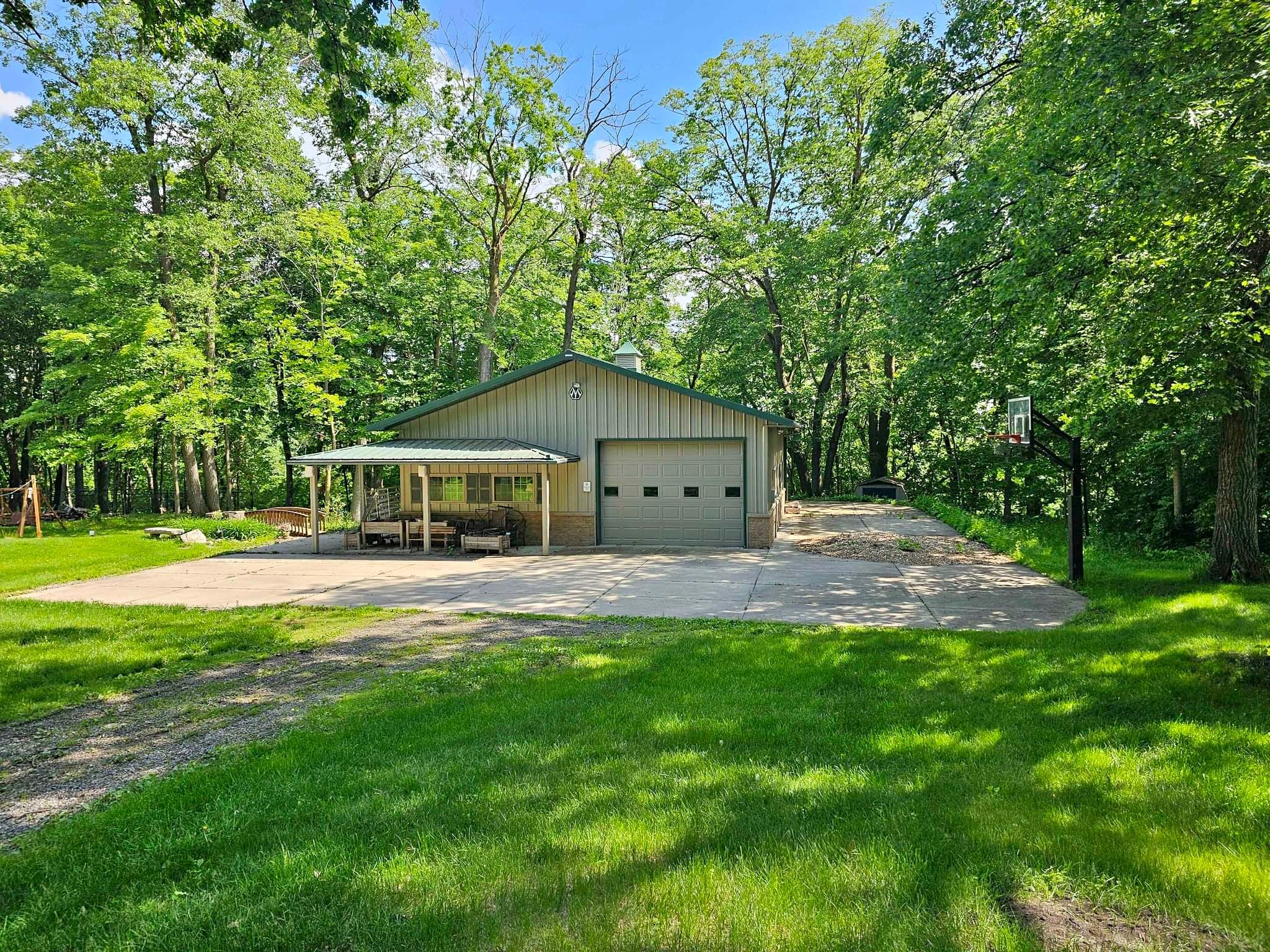 Heated 36' x 46' pole barn for rent - Property Rentals - Corcoran ...