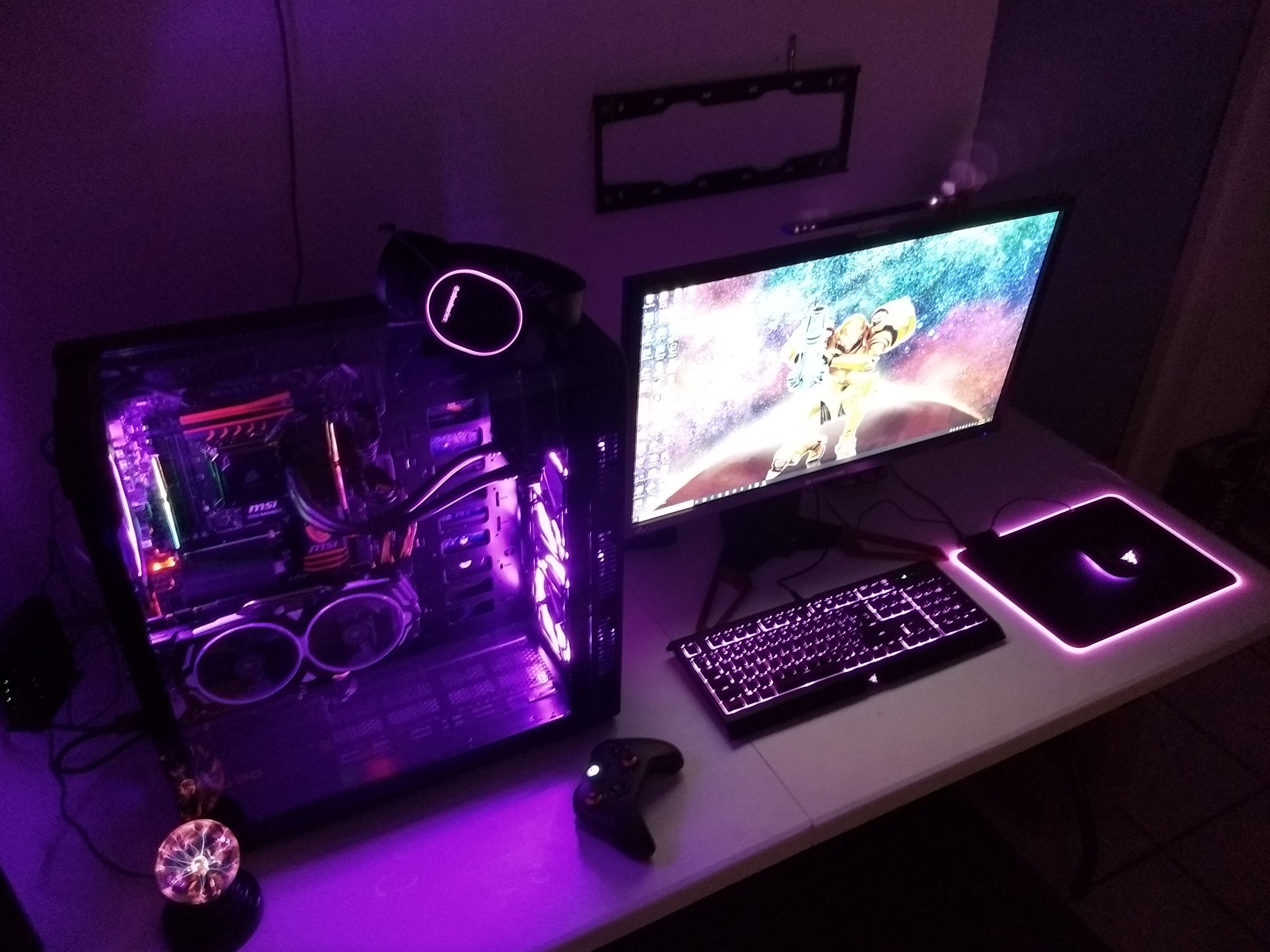 Mi humilde setup: Acer Predator XB281HK Thermaltake View 37 RGB 